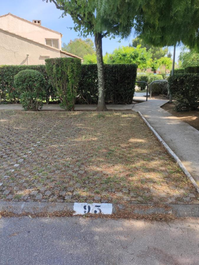 Agreable Studio Cabine Proche Mer La Londe-les-Maures Εξωτερικό φωτογραφία
