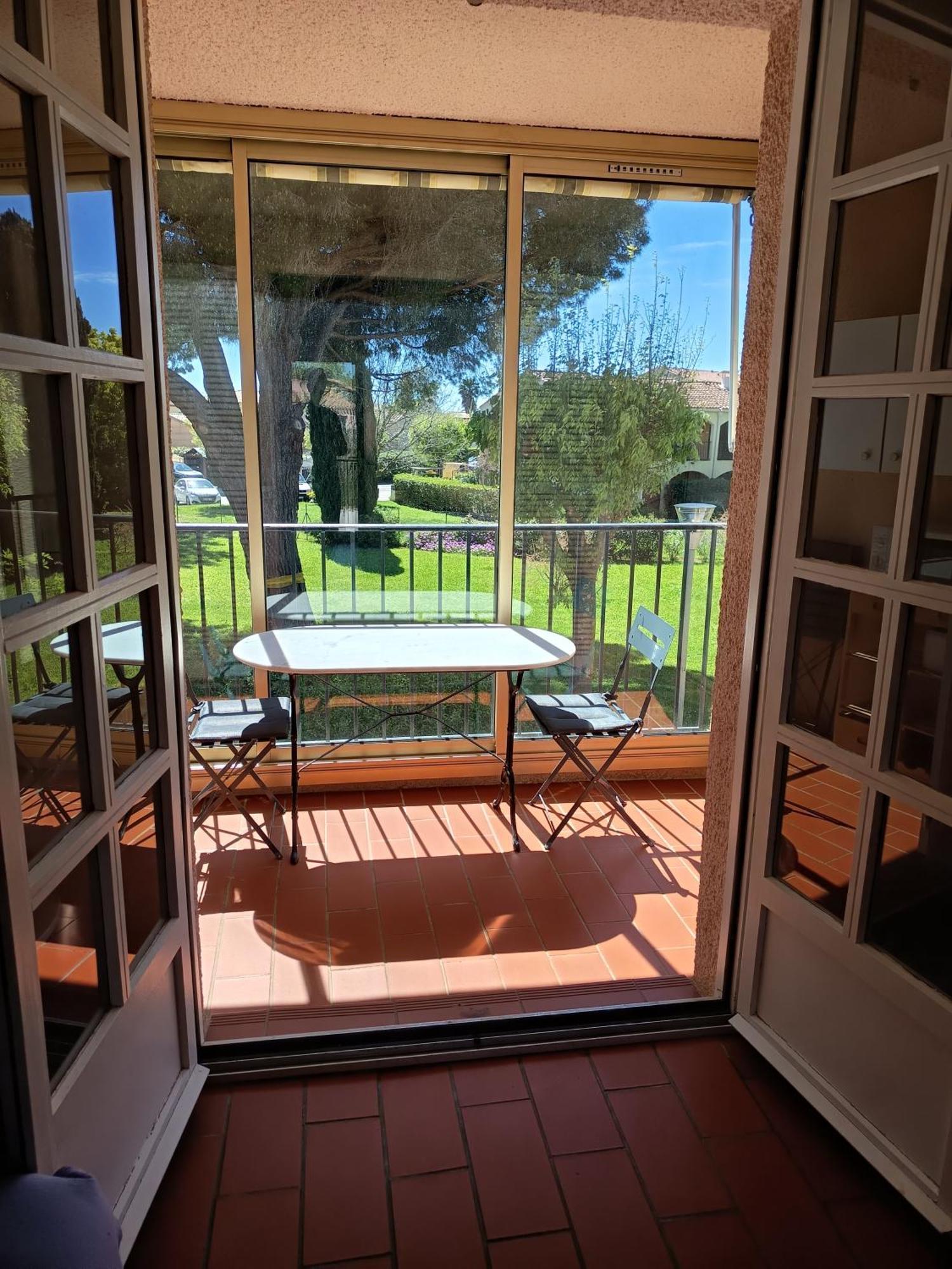 Agreable Studio Cabine Proche Mer La Londe-les-Maures Εξωτερικό φωτογραφία